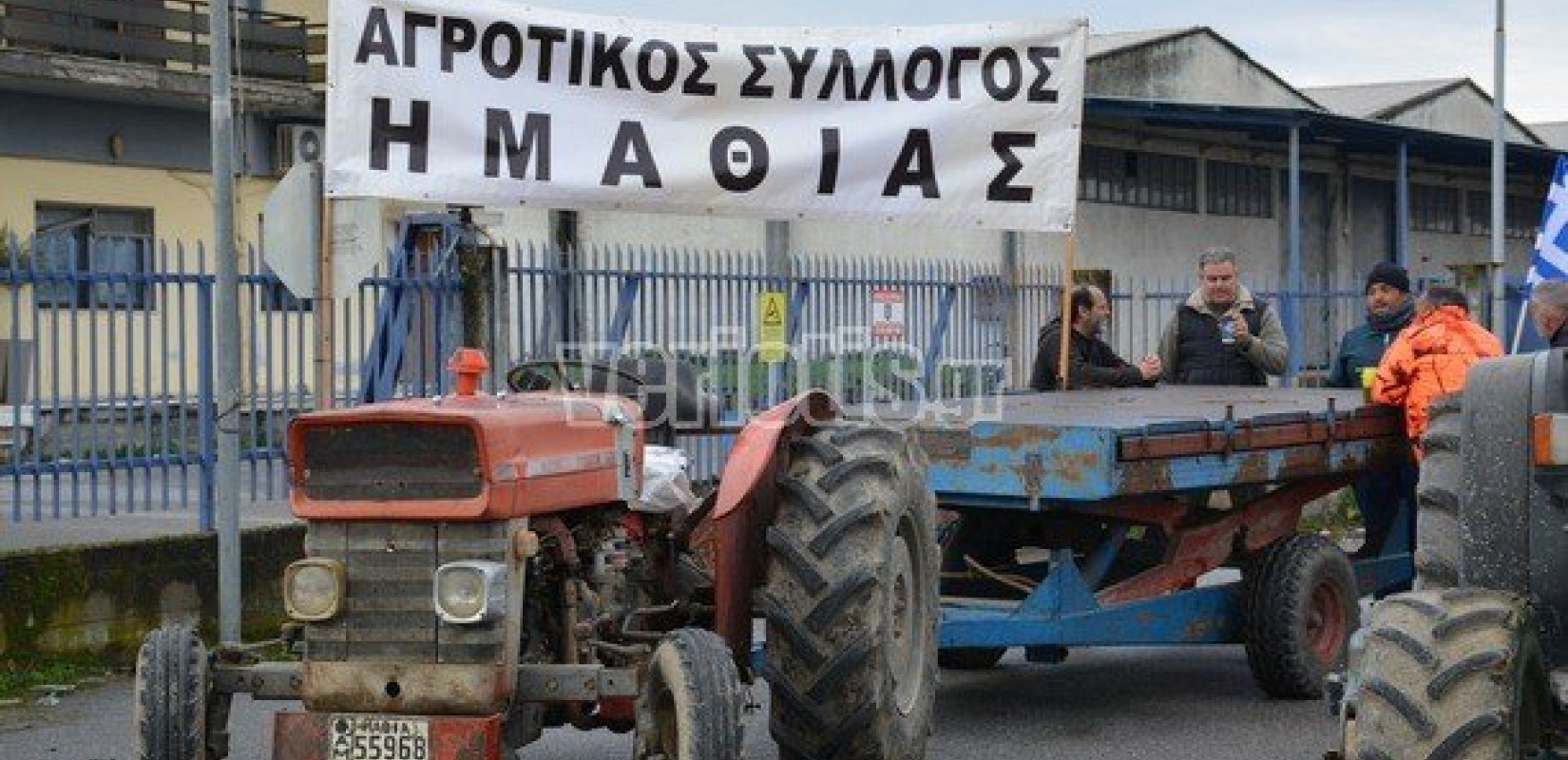 Ημαθία: Στους δρόμους τα τρακτέρ - Νέες κινητοποιήσεις των αγροτών (βίντεο, φωτ.)