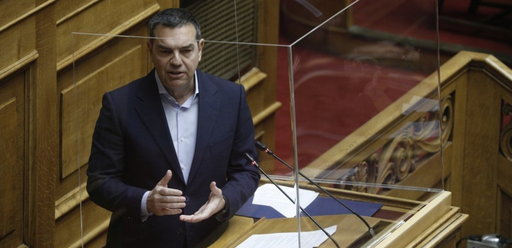 Tσίπρας σε Μητσοτάκη: Aπό την πολλή προστασία είχατε καλωδιωμένους τους Αρχηγούς των Ενόπλων δυνάμεων;