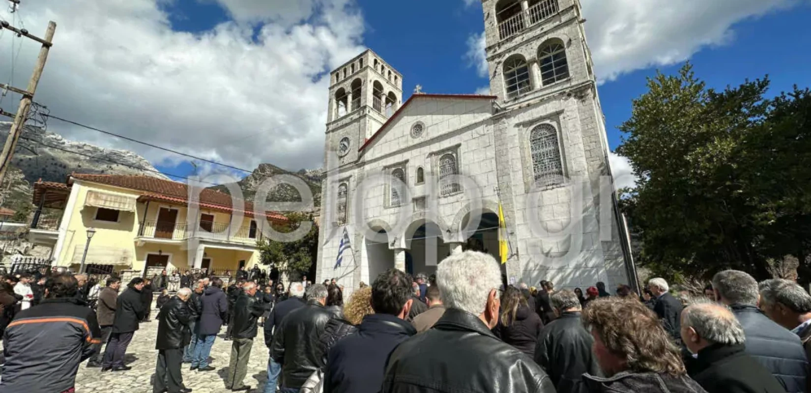 Δεν έχει τέλος η τραγωδία: Κηδεύτηκε η 19χρονη Αναστασία, φοιτήτρια του ΑΠΘ (φωτ.)