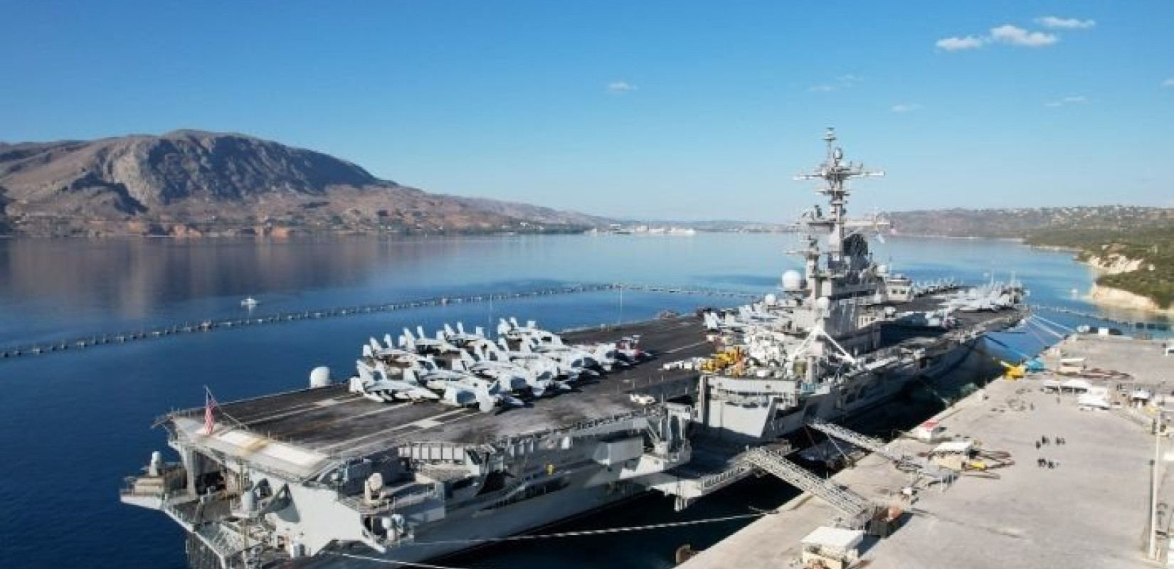 Στη Σούδα το αμερικανικό αεροπλανοφόρο «USS George H.W. Bush»