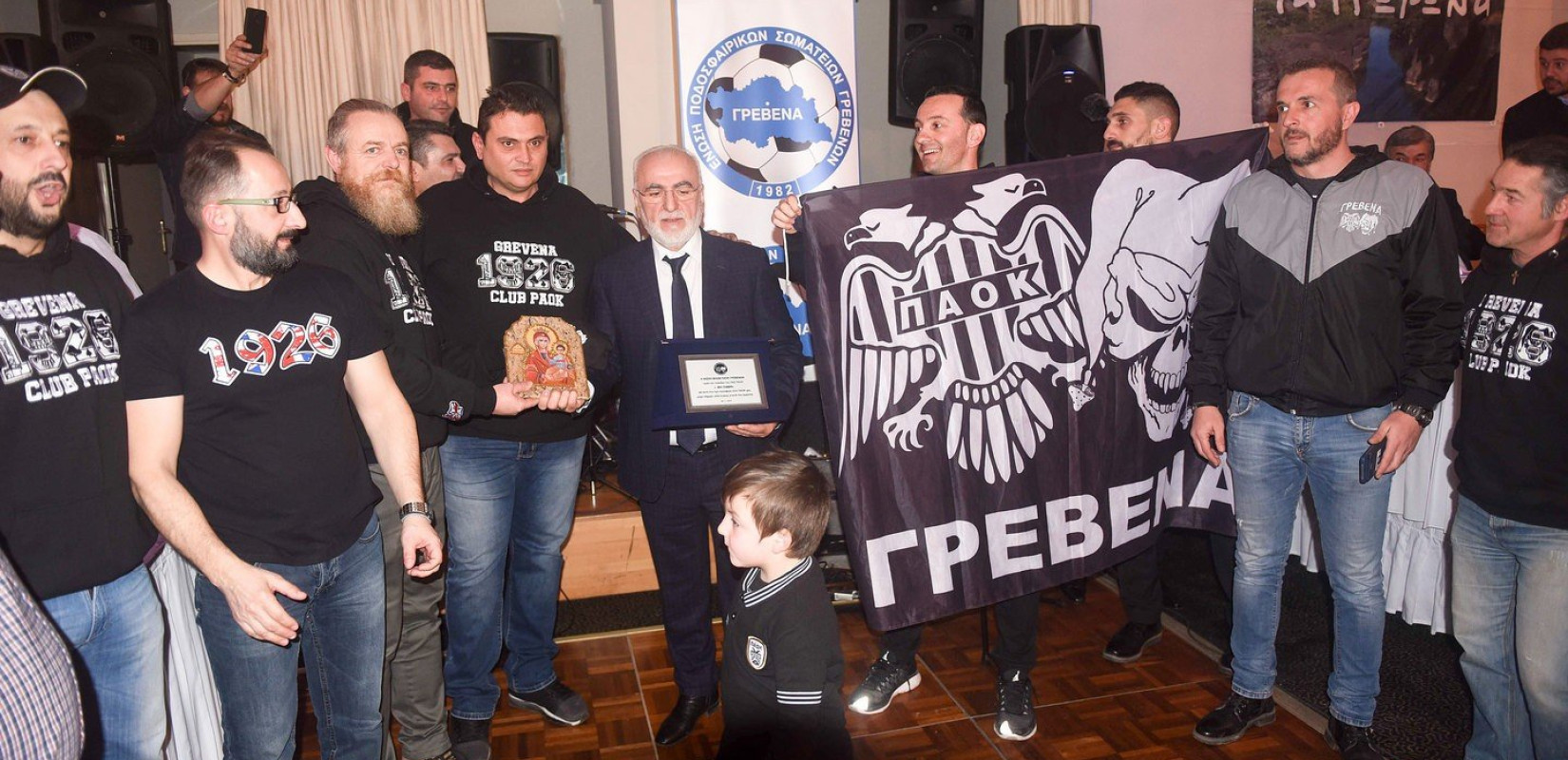 Αποθέωση του Ιβάν Σαββίδη στα Γρεβενά