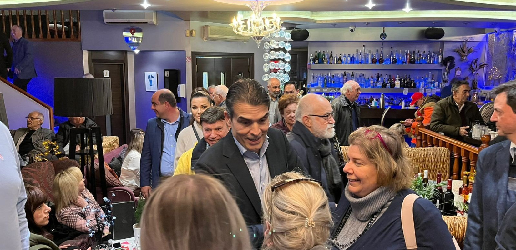 Συνάντηση του Δημήτρη Κούβελα με πολίτες της Καλαμαριάς (φωτ.)