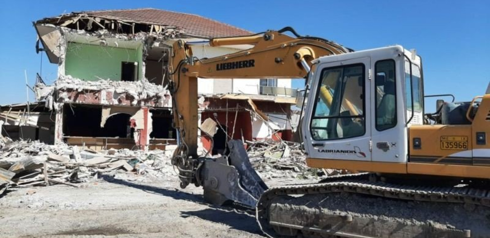 Συντρίμμια και θρύψαλα ο Νέρωνας, το πιο γνωστό μαγαζί της νύχτας στην Κοζάνη (βίντεο, φωτ.)