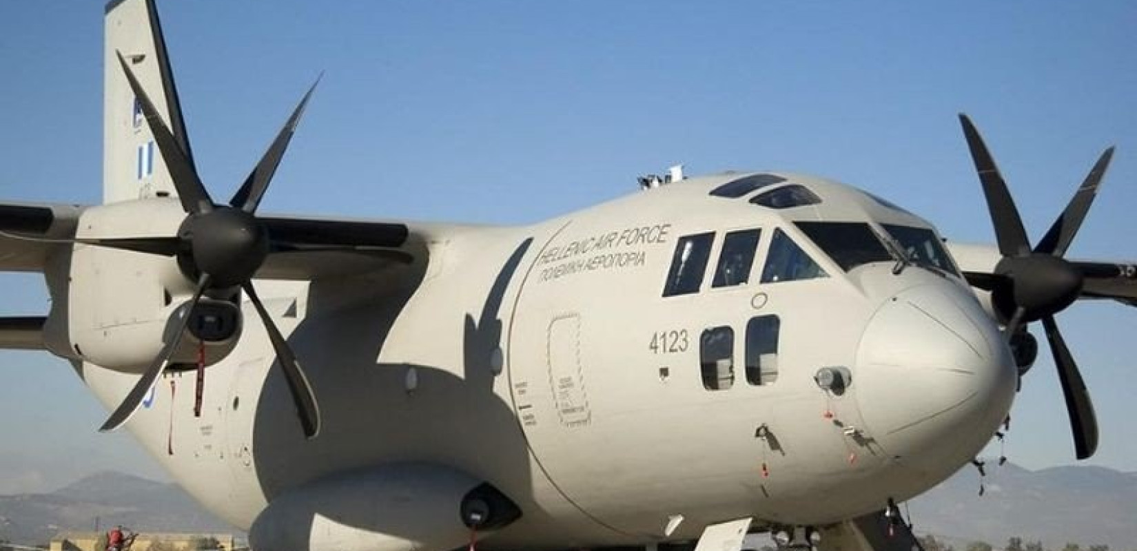 Προσγειώθηκε στο Τζιμπουτί το αεροπλάνο C-27 για τους Έλληνες του Σουδάν