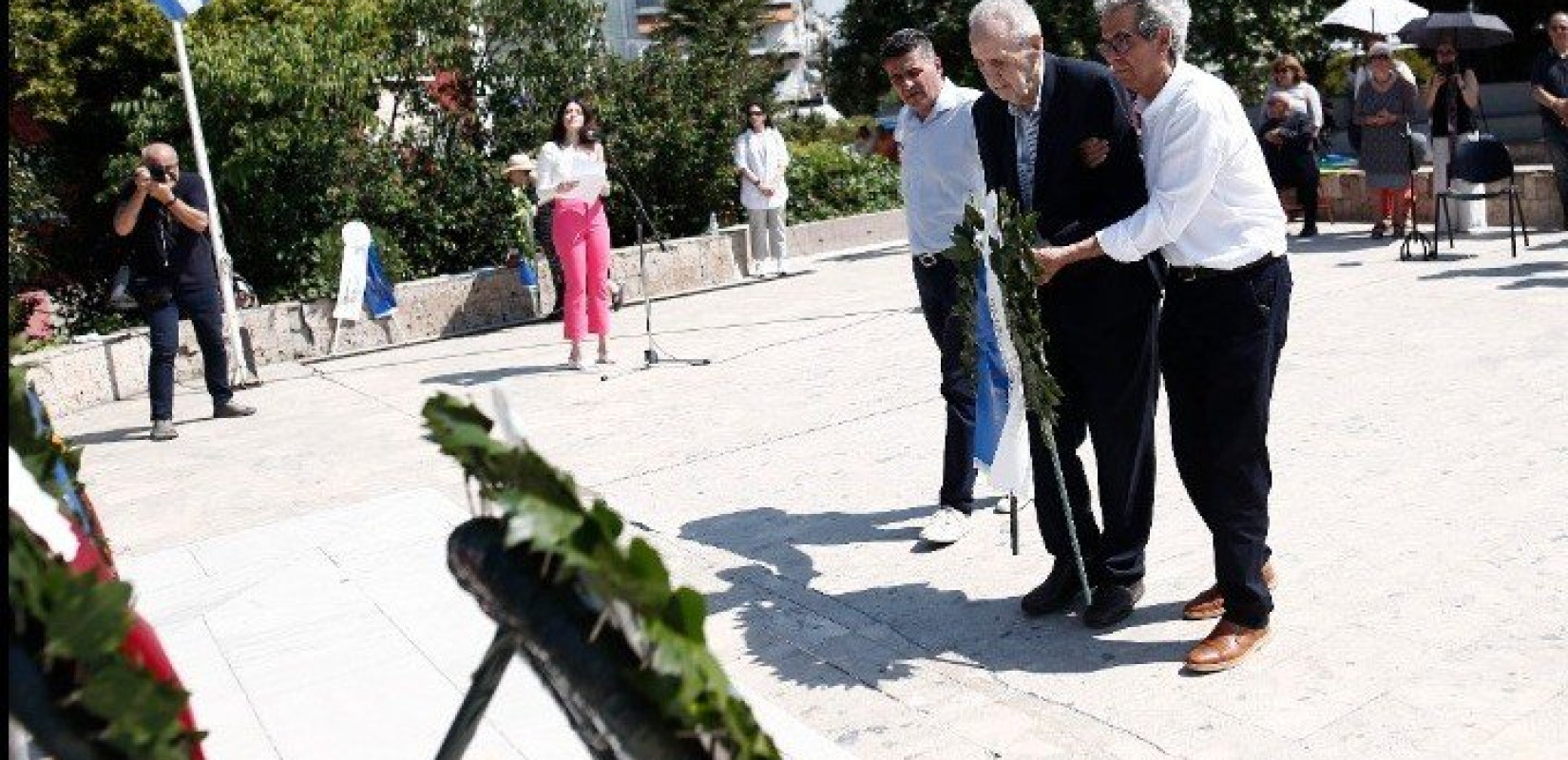 Θεσσαλονίκη: Μια αγκαλιά συγγνώμης από τον αναπλ. γενικό πρόξενο της Γερμανίας στον μικρότερο κρατούμενο του στρατοπέδου Π. Μελά