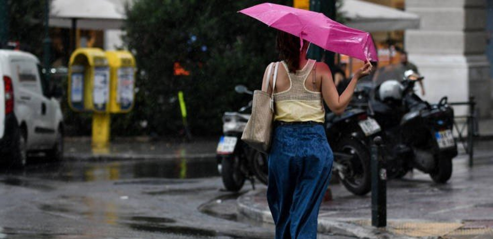 Καιρός: Έρχονται πτώση θερμοκρασίας και καταιγίδες - Υποχωρεί σταδιακά ο καύσωνας