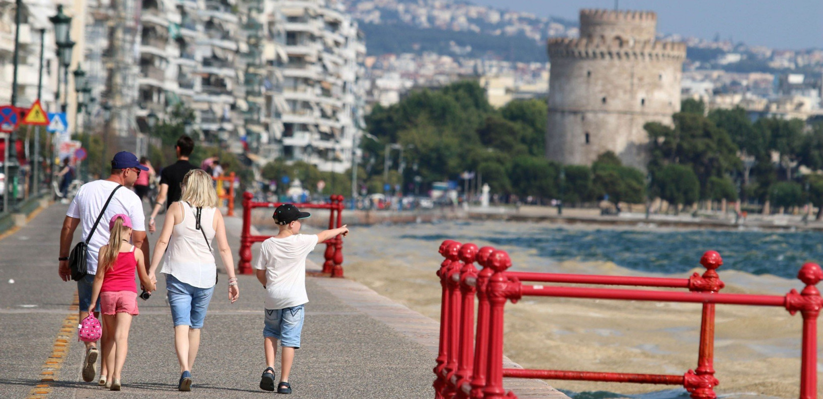 Γιατί το 2023 η Ελλάδα πέτυχε ρεκόρ μεγεθών στον τουρισμό - Το στοίχημα του 2024