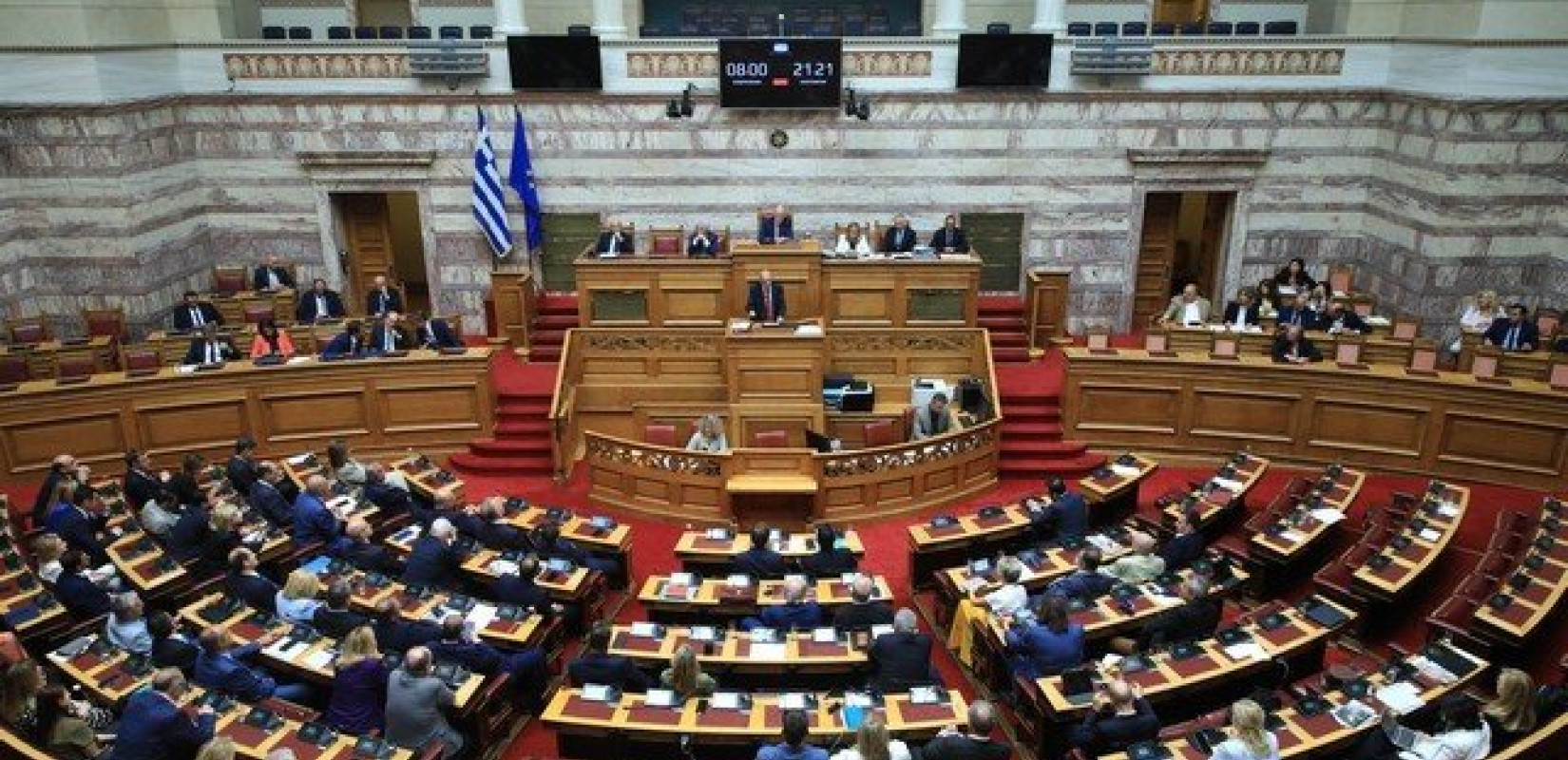 Βουλή: Ψηφίστηκε το νομοσχέδιο που προβλέπει μέτρα ενίσχυσης του εισοδήματος και στήριξης της οικογένειας