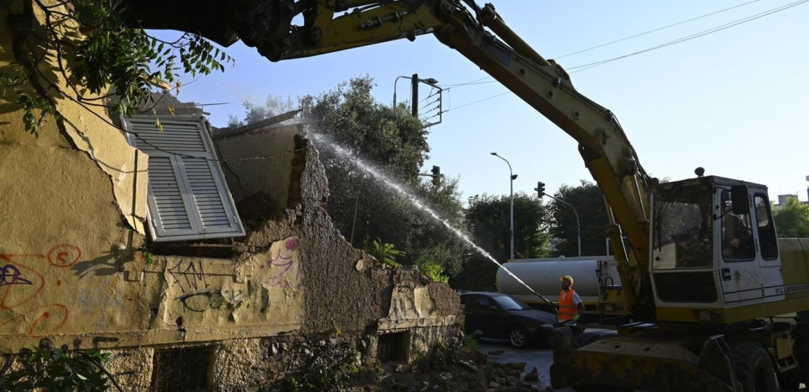 Θεσσαλονίκη: Άρχισαν οι εργασίες για τη διάνοιξη της οδού Σόλωνος - Κατεδαφίστηκε επικίνδυνο κτίριο (φωτ.)