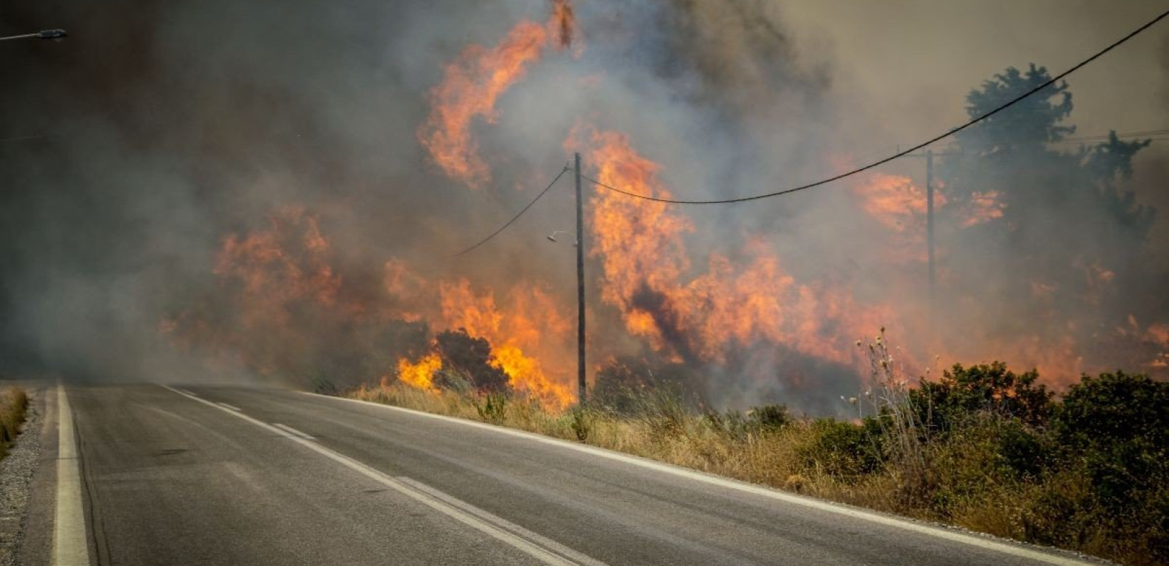 Κέρκυρα: Υπό μερικό έλεγχο η πυρκαγιά στον Άγιο Στέφανο