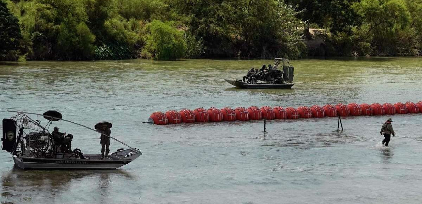 ΗΠΑ: Εντοπίστηκε άψυχο σώμα στον πλωτό αντιμεταναστευτικό φράκτη στα σύνορα Τέξας-Μεξικού