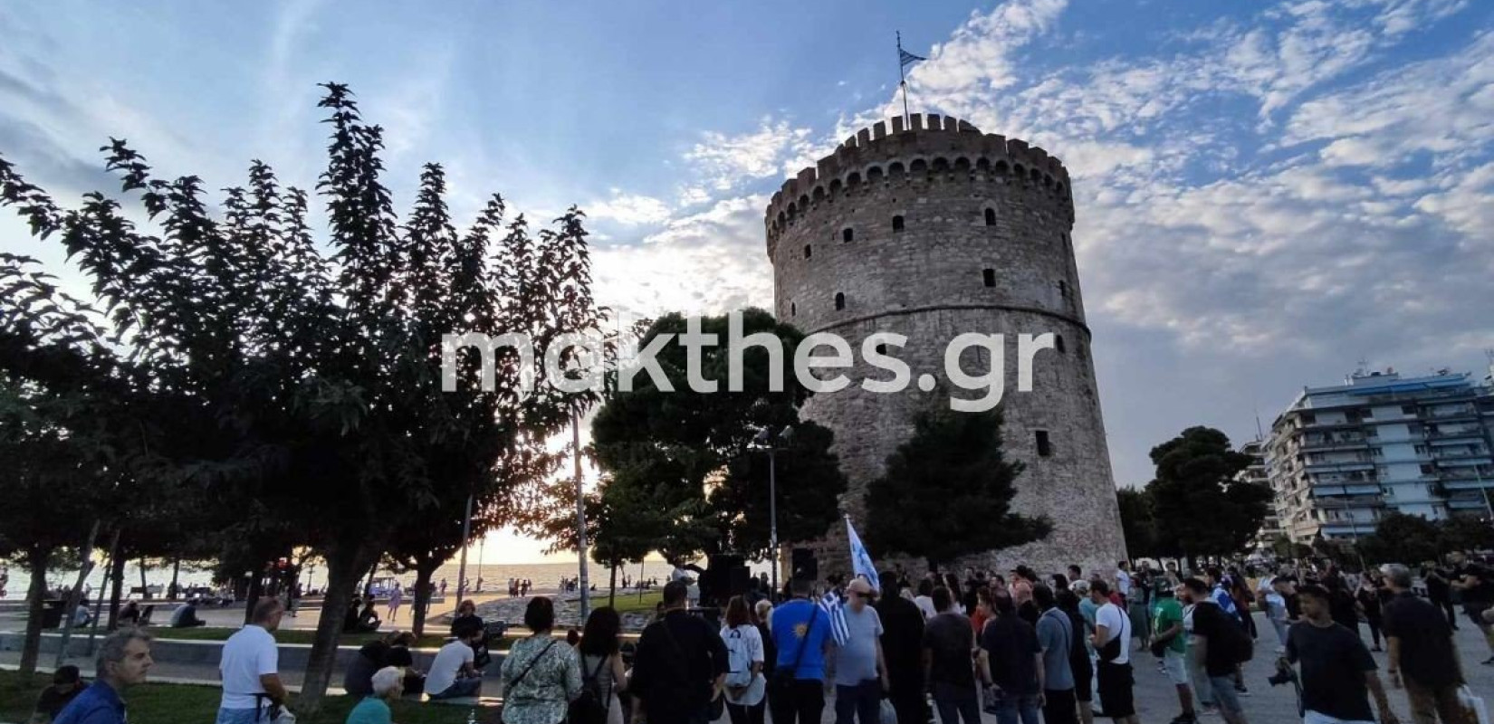 Θεσσαλονίκη: Πλημμύρες και αστυνομικός κλοιός για την ομιλία Μητσοτάκη «χάλασαν» τη διαμαρτυρία κατά των νέων ταυτοτήτων (φωτ.)