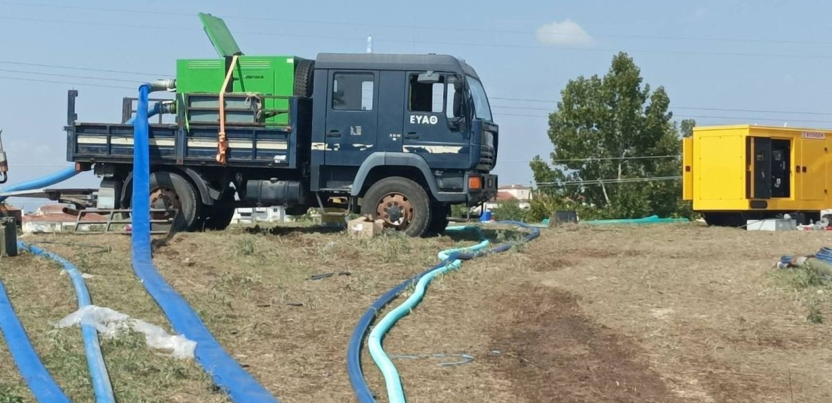 Μάχη με τα νερά στο πλευρό των πλημμυροπαθών της Θεσσαλίας δίνει η ΕΥΑΘ - Δείτε φωτογραφίες