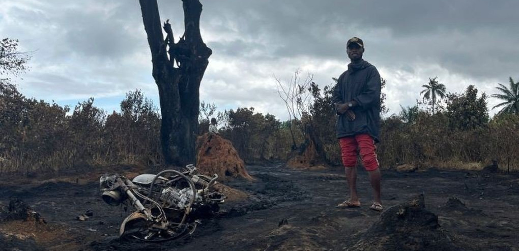 Κανένα έλεος για τη Νιγηρία: Δεκάδες νεκροί από έκρηξη σε παράνομο διυλιστήριο (βίντεο)