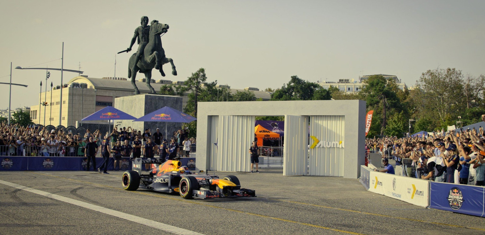 «Σάρωσε» το Red Bull Showrun by ALUMILστη Θεσσαλονίκη