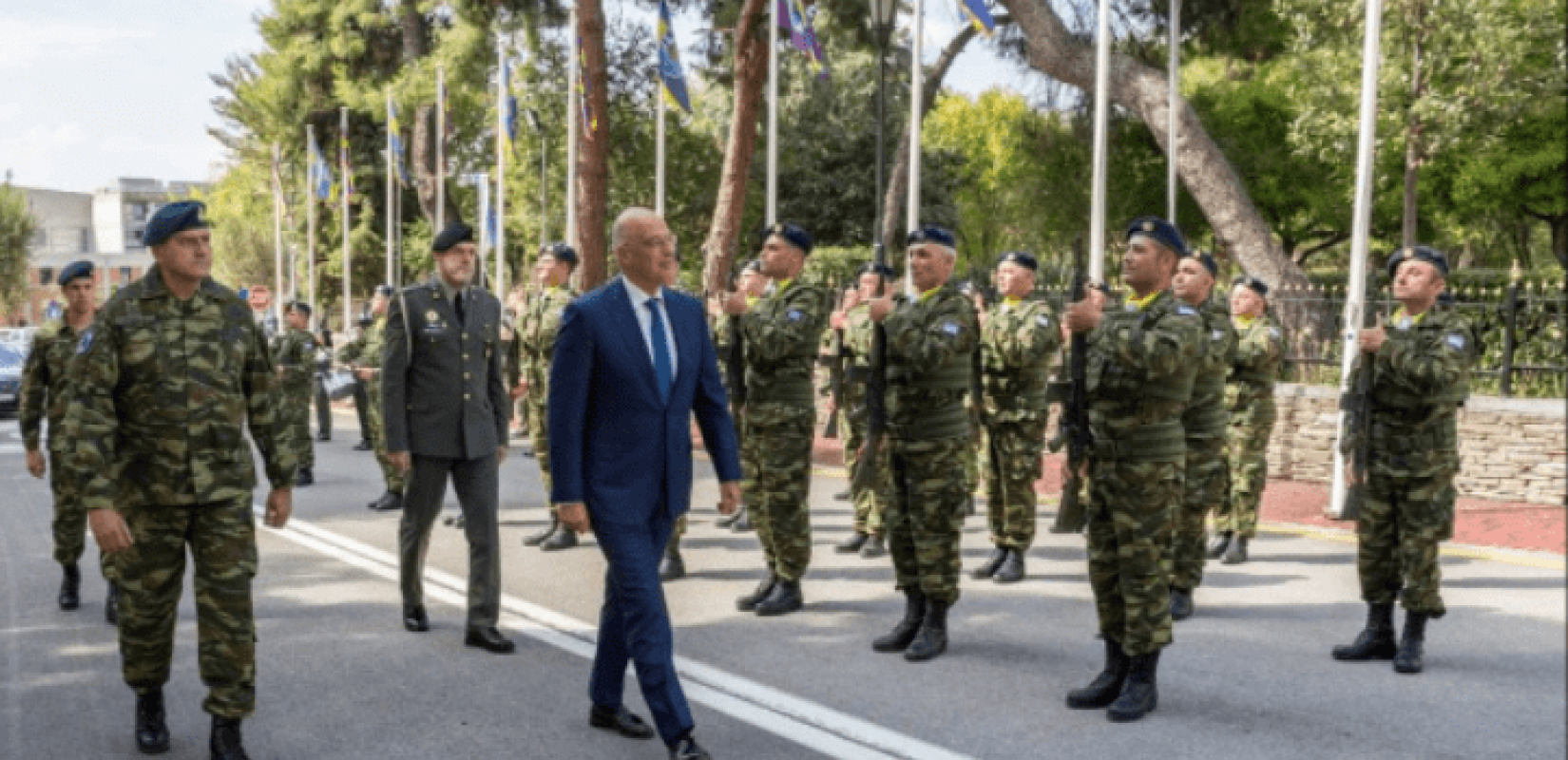 Θεσσαλονίκη: Στο Γ' Σώμα Στρατού ο Δένδιας