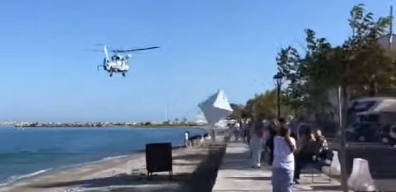 Πιερία: Ελικόπτερο σε χαμηλή πτήση στον Πλαταμώνα προκάλεσε τραυματισμό μίας γυναίκας (βίντεο)