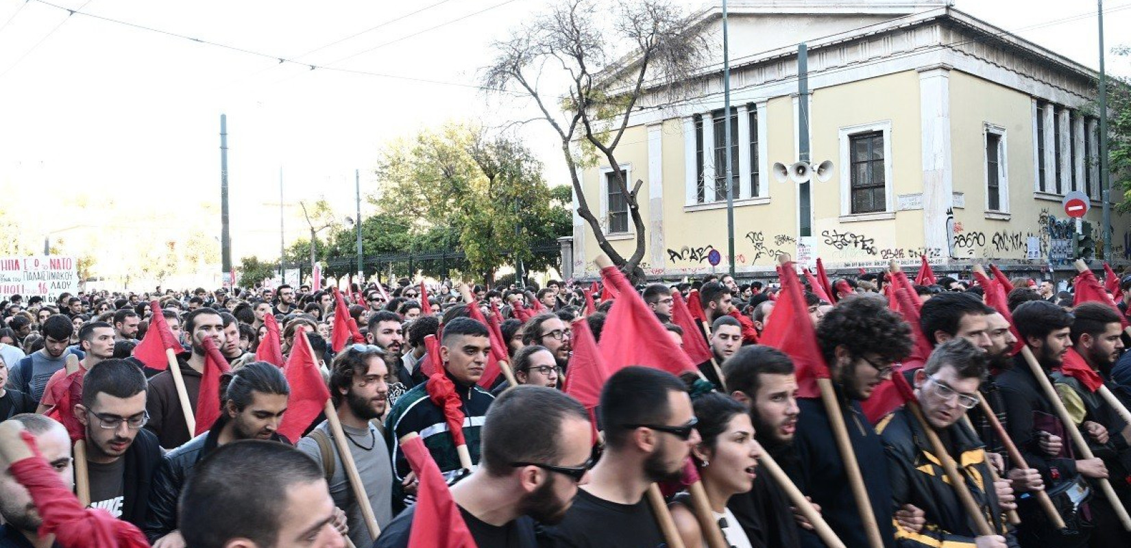 Πολυτεχνείο: Έξι προσαγωγές στο κέντρο της Αθήνας	