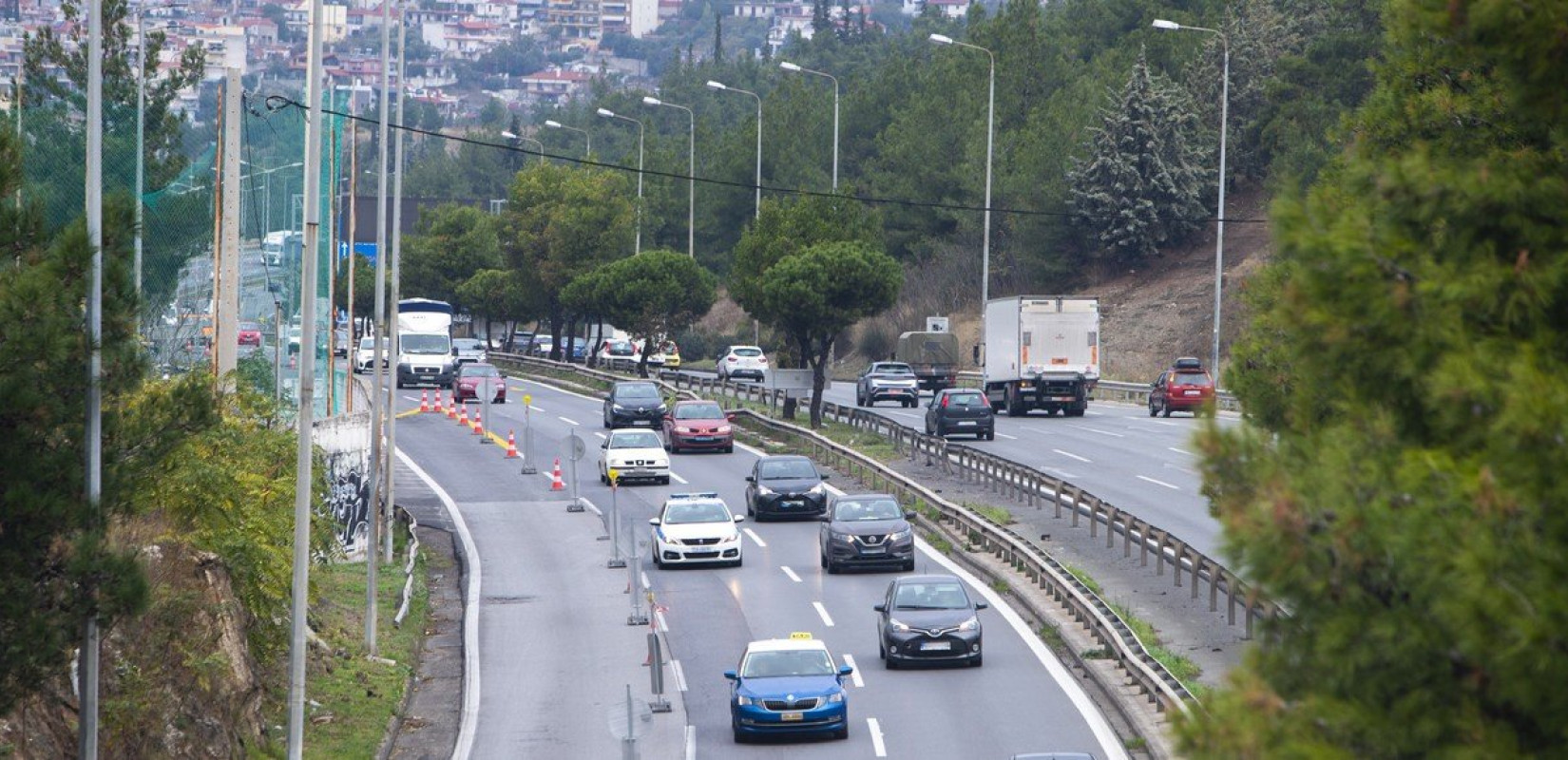 Θεσσαλονίκη: Καραμπόλα 4 οχημάτων στον Περιφερειακό