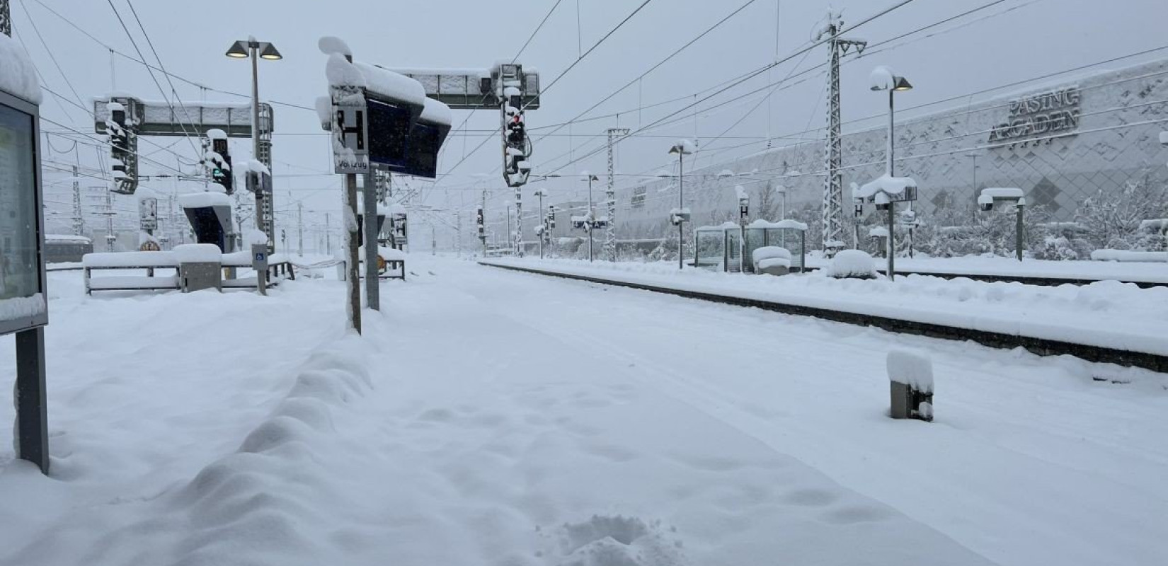 Δυτική Μακεδονία: Σφοδρή χιονόπτωση σε όλες τις περιοχές και τσουχτερό κρύο (βίντεο)