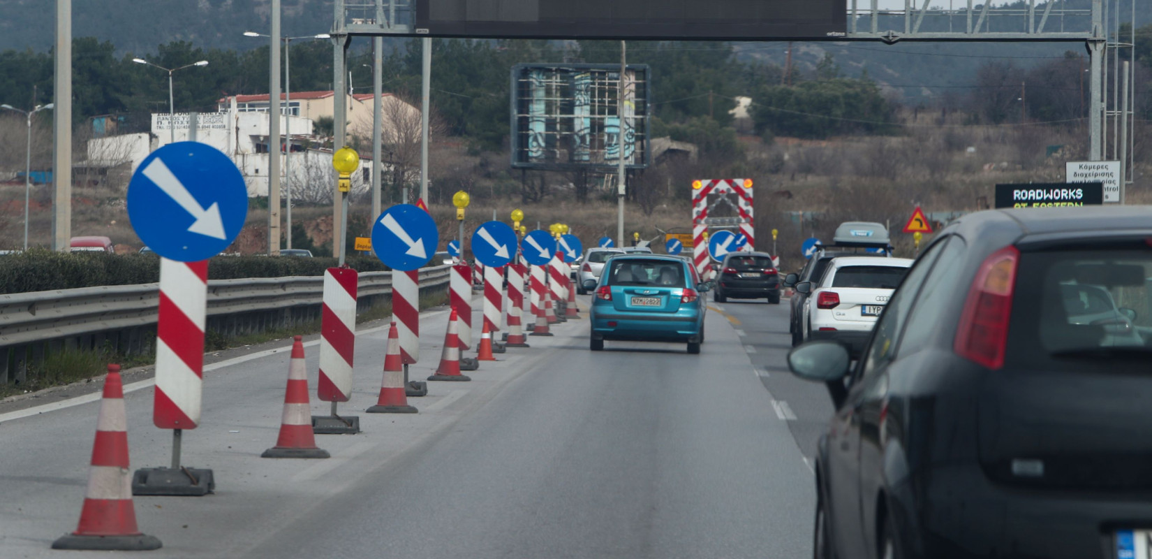 Θεσσαλονίκη - Flyover: Εργασίες οριζόντιας σήμανσης στο ένα ρεύμα της Περιφερειακής τη νύχτα - Τα σημεία