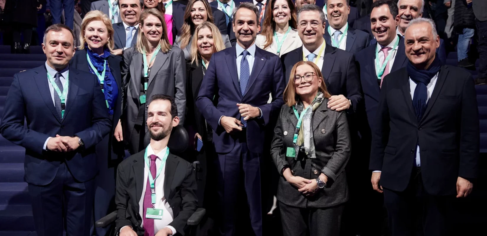 Ο Μπρατάκος των δύσκολων αποστολών, η επιστροφή της Σπυράκη και το πολιτικό τσίγκλισμα του Μητσοτάκη προς τα δεξιά και το ΚΚΕ. Γράφει ο Μπoξέρ*