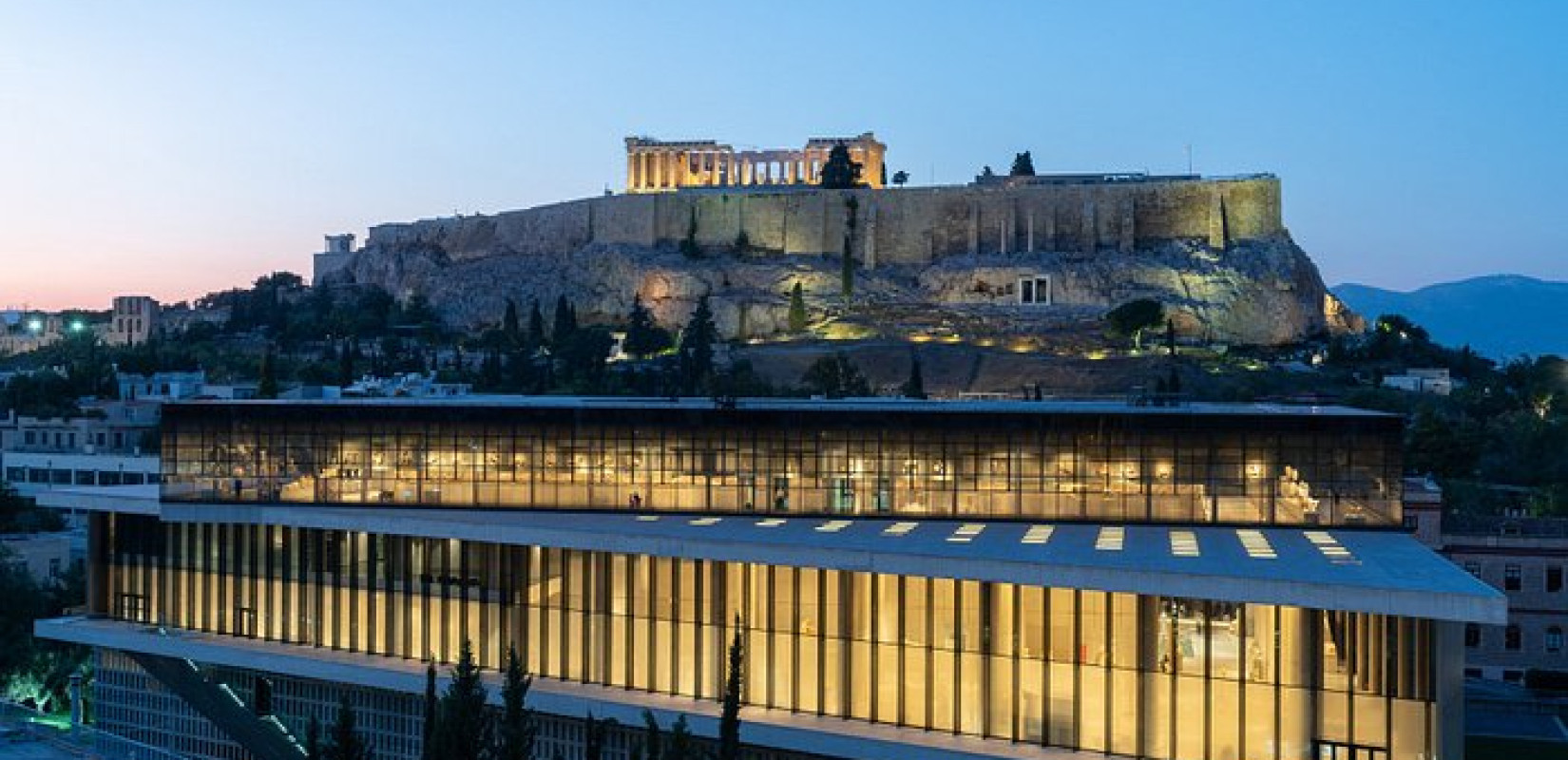 Σφράγιση τμήματος του Ξενοδοχείου Cocomat Athens BC από το Υπουργείο Τουρισμού