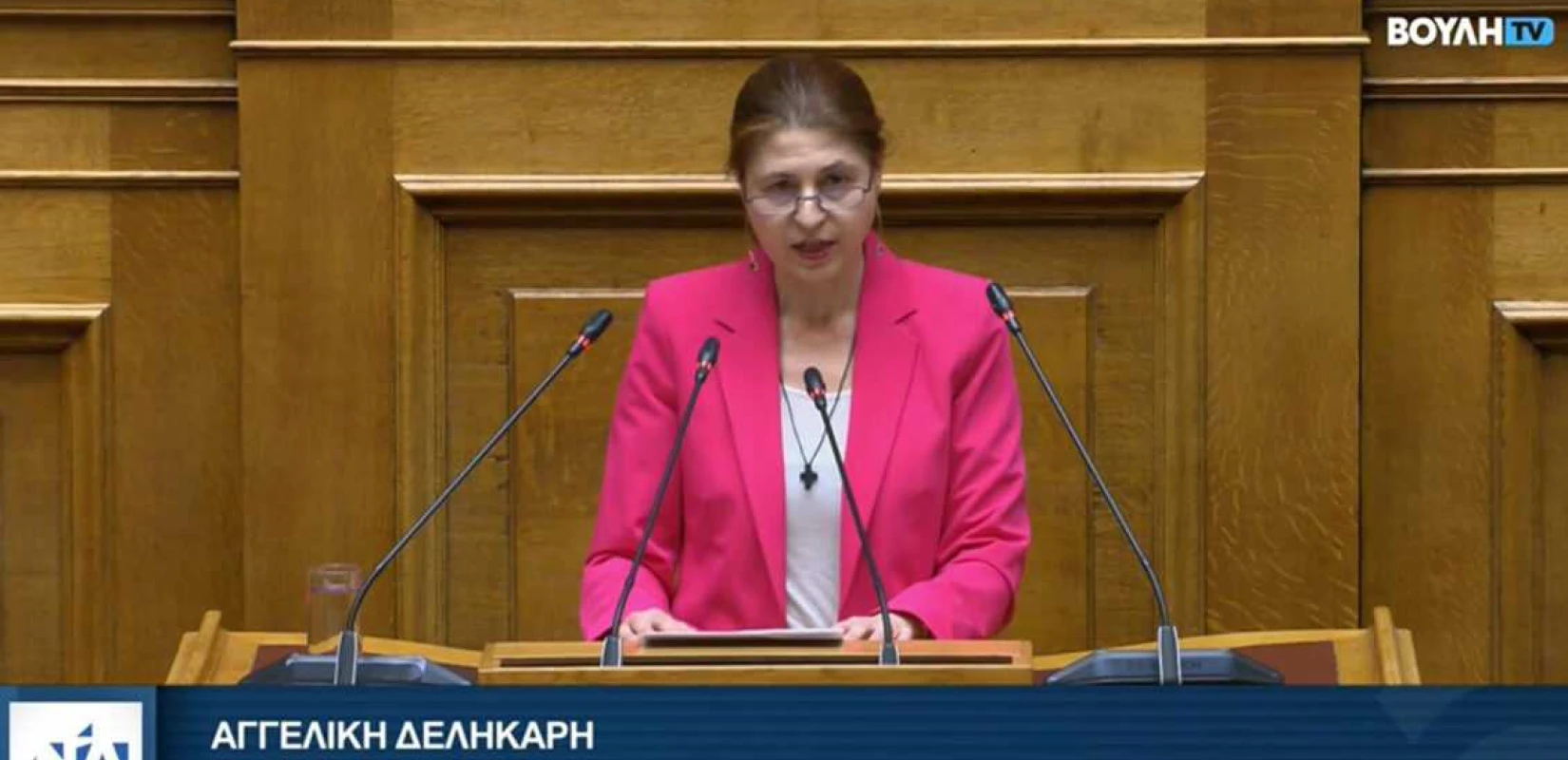 Καβάλα: Υποψήφια της «Νίκης» χαστούκισε βουλευτή της ΝΔ για τα ομόφυλα ζευγάρια
