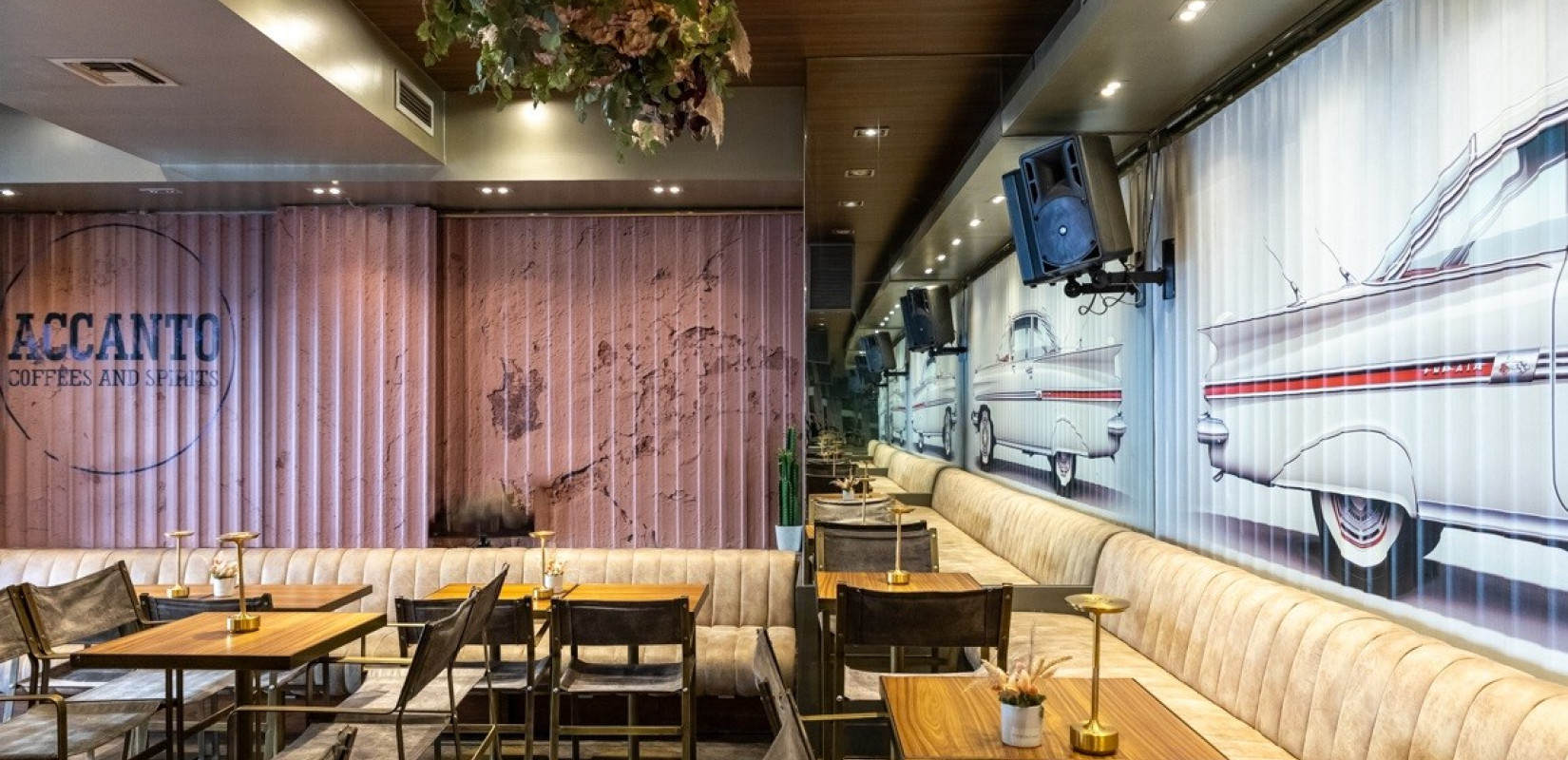 Accanto All Day Coffee Bar: Eίκοσι χρόνια «δίπλα» σας, στην οδό Δελφών