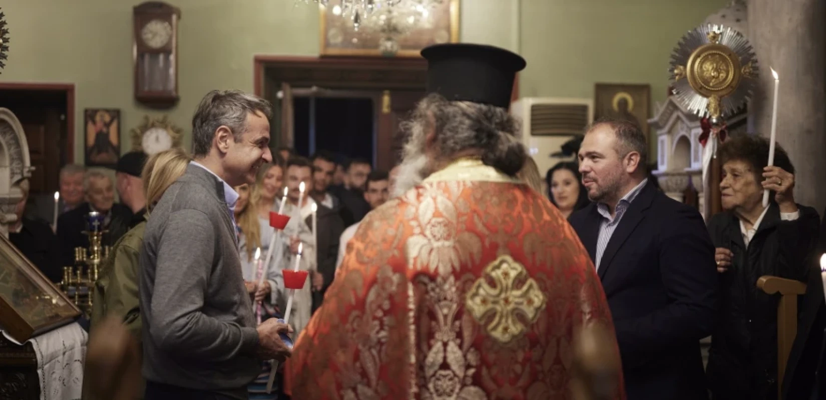 Ανάσταση στην Τήνο έκανε ο Κυριάκος Μητσοτάκης (φωτ.)
