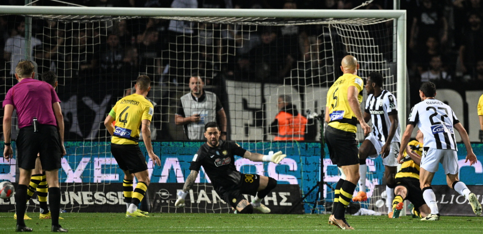 ΠΑΟΚ - ΑΕΚ 3-2: Με γκολ στο 90' άναψε ξανά η φλόγα στην Τούμπα