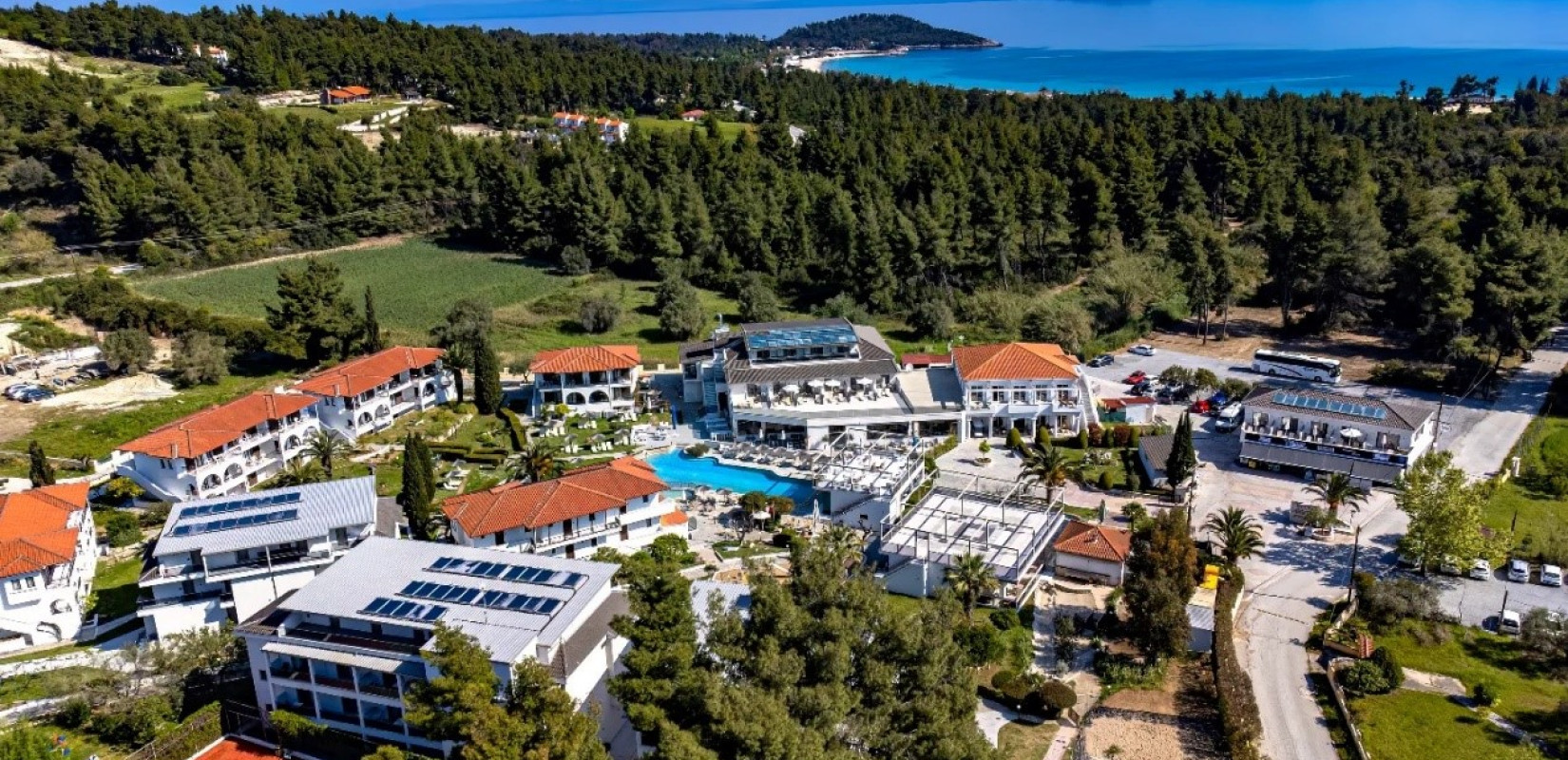 Chrousso Village Hotel 4*: Ένα ξενοδοχείο στολίδι στο Παλιούρι Χαλκιδικής