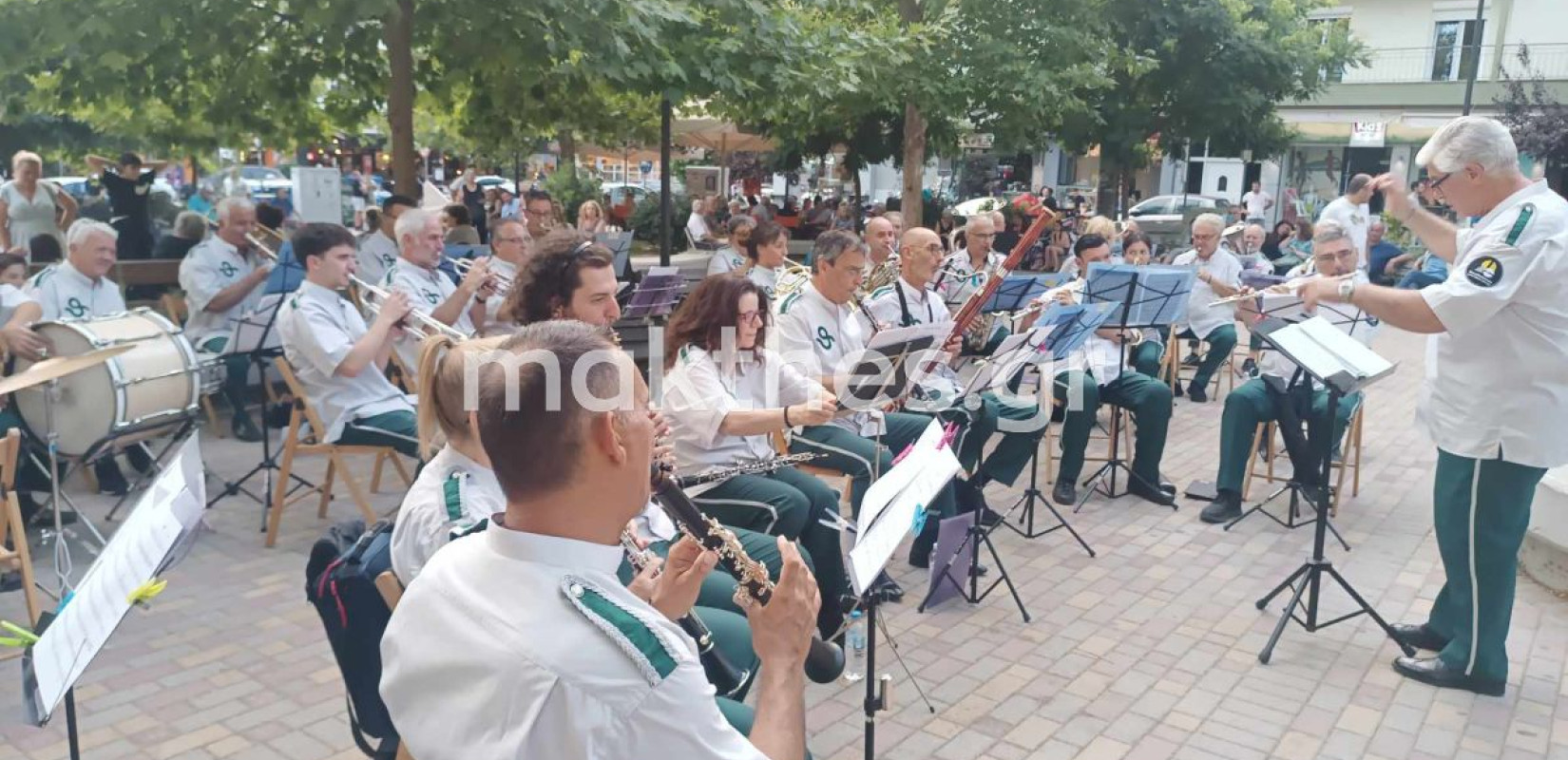 Θεσσαλονίκη: Η Φιλαρμονική του Δήμου βγήκε στις πλατείες της πόλης (βίντεο, φωτ.)