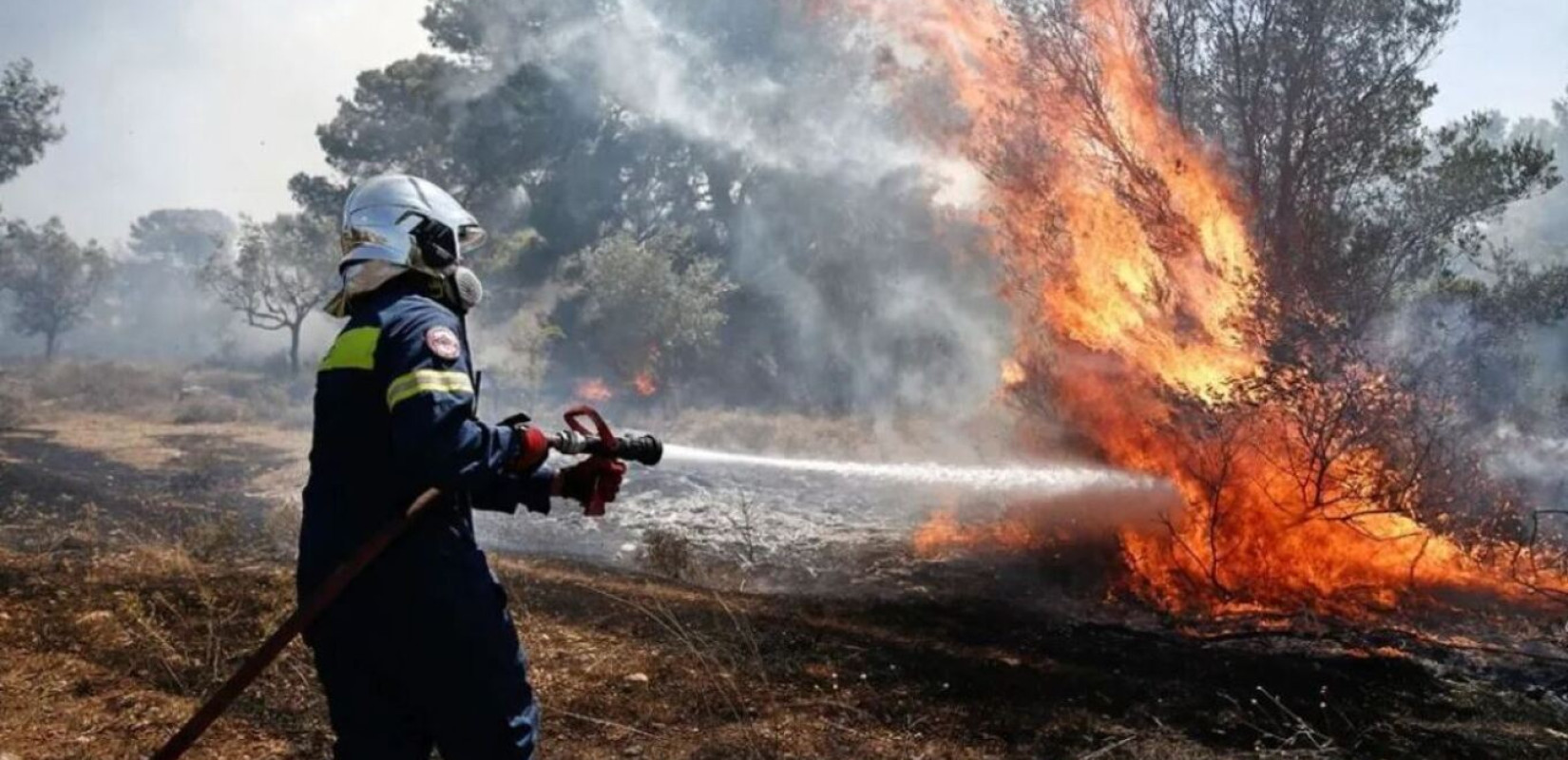 Ηράκλειο: Χωρίς ενεργό μέτωπο η φωτιά στον Προφήτη Ηλία