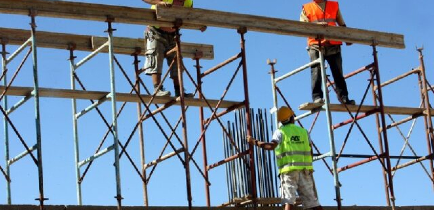 «Καμπανάκι» ΟΗΕ: Οι εργάτες στην «καυτή ζώνη» - Η ακραία ζέστη απειλεί τη ζωή και την παραγωγικότητα τους