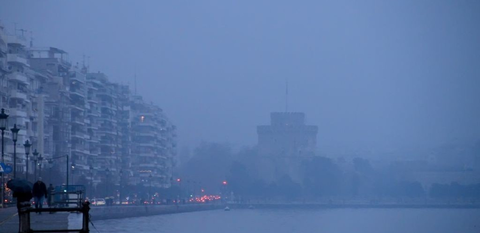 Θεσσαλονίκη: Δεν καταγράφηκε καμιά υπέρβαση των τιμών των ατμοσφαιρικών ρύπων από τις φωτιές