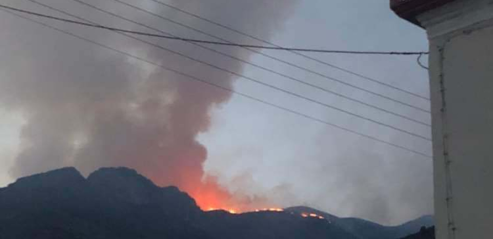 Καβάλα: Καίγεται για έκτη ημέρα το Παγγαίο - Επιχειρούν τα εναέρια μέσα