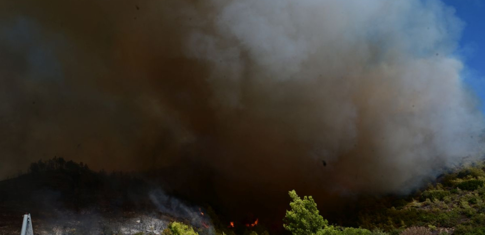 Φωτιά στην Αττική: Ακυρώθηκε λόγω των πυρκαγιών η συνέντευξη Τύπου της Ολυμπιακής ομάδας στίβου στο Ελ. Βενιζέλος