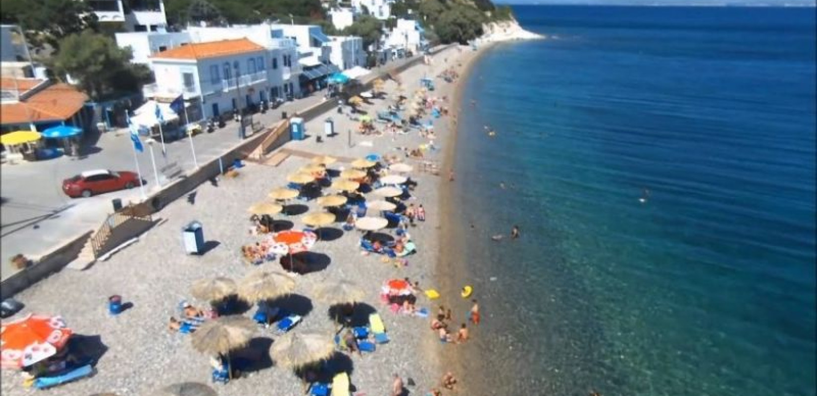 Λήξη συναγερμού στη Χίο: Βάση ομπρέλας η... «νάρκη» στο βυθό