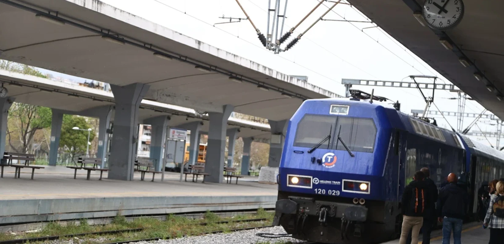 Λιβαδειά: Τρένο έσερνε γυναίκα που πιάστηκε στις πόρτες