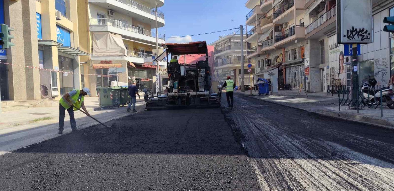 Δήμος Παύλου Μελά: Ασφαλτοστρώνεται η Λεωφόρος Στρατού (φωτ.)