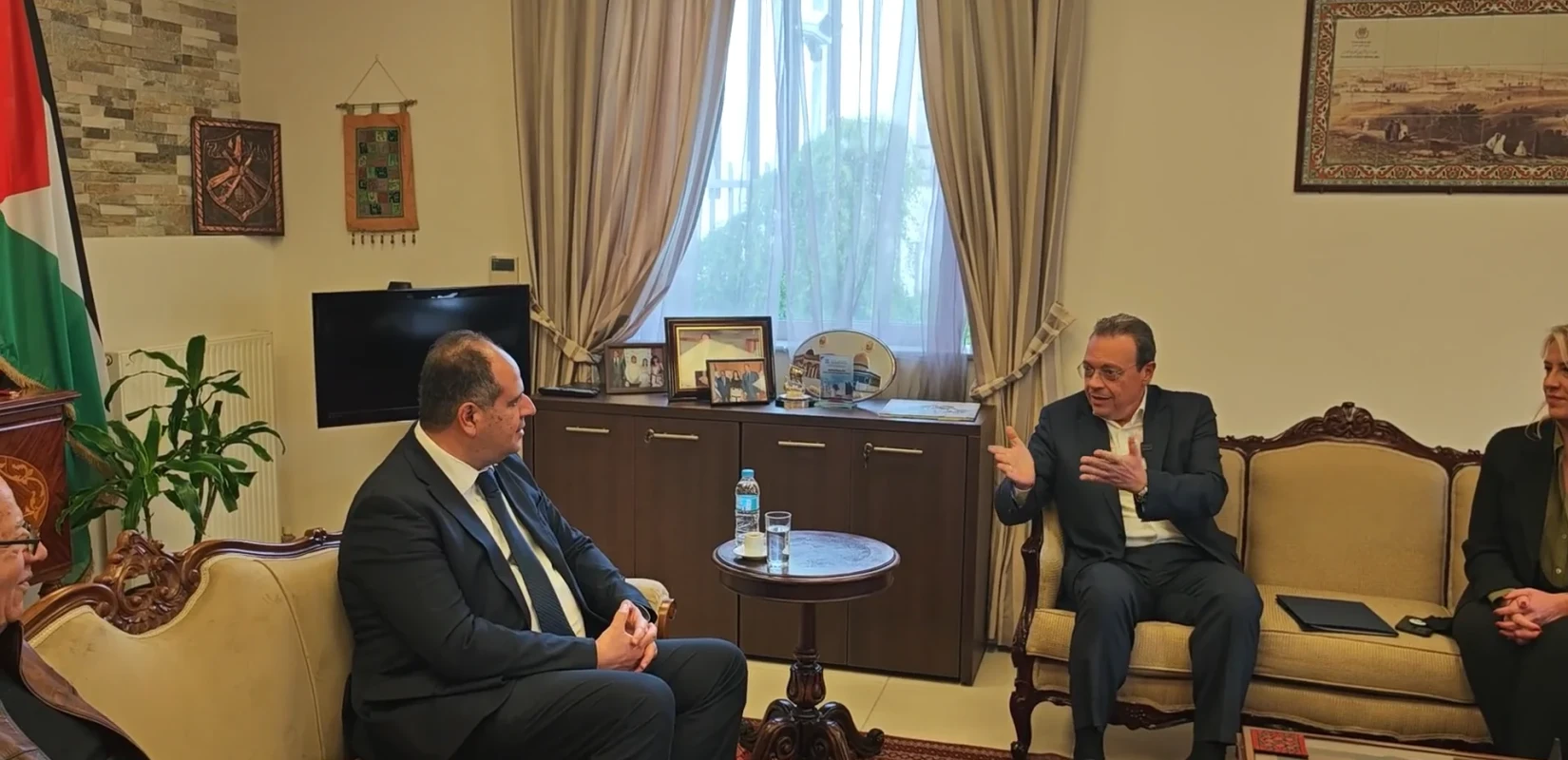 Συνάντηση του Σ. Φάμελλου με τον πρέσβη της Παλαιστίνης Y. Dorkhom