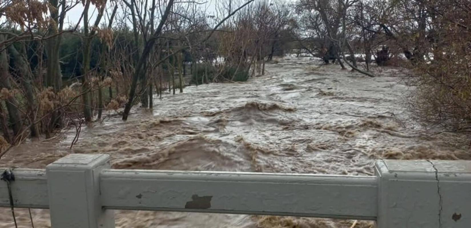 Στη Λήμνο κυβερνητικό κλιμάκιο για τις καταστροφές από την κακοκαιρία Bora