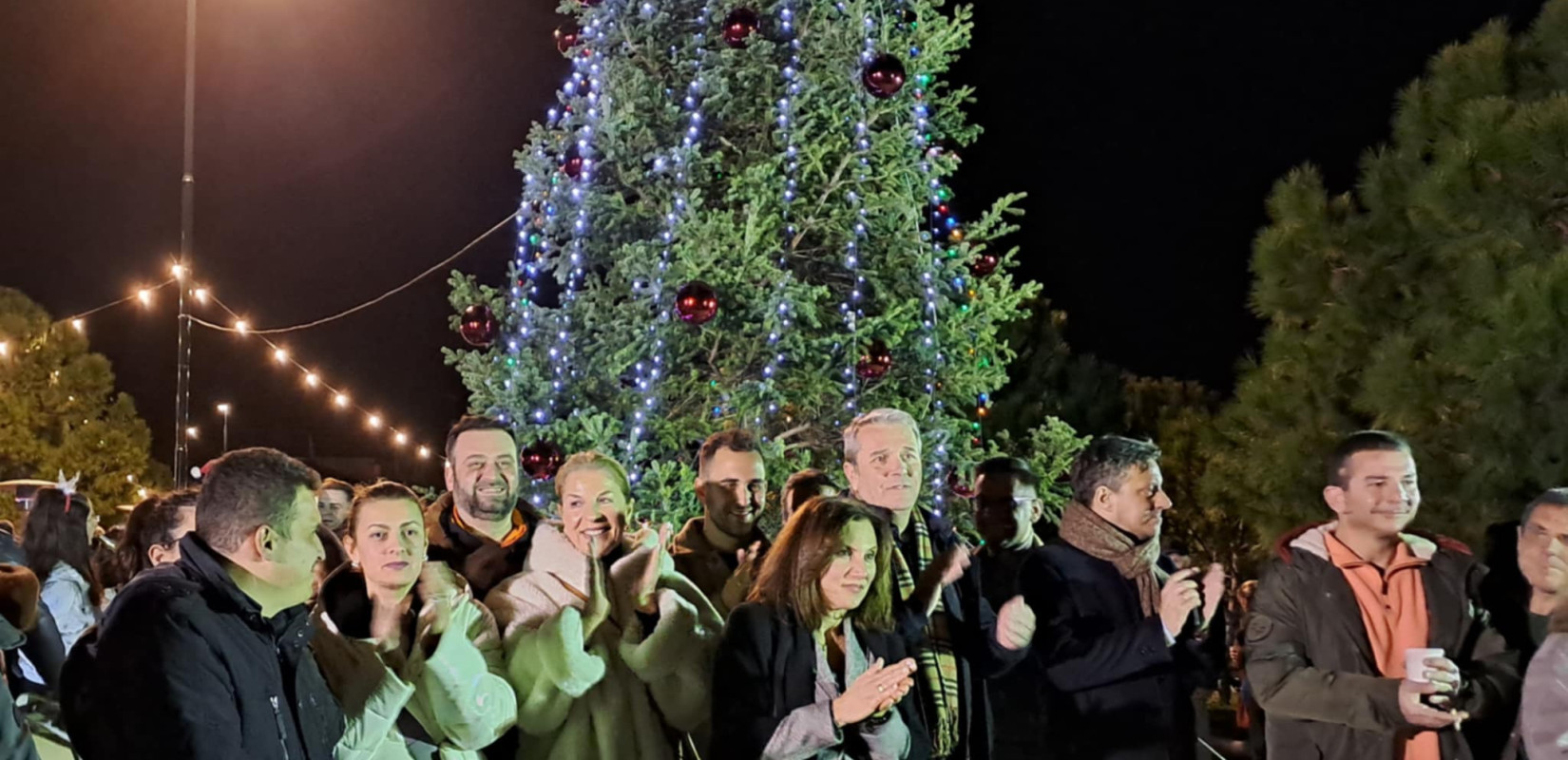 Χαλκιδική: Η Ορμύλια έβαλε τα γιορτινά της (φωτ.)