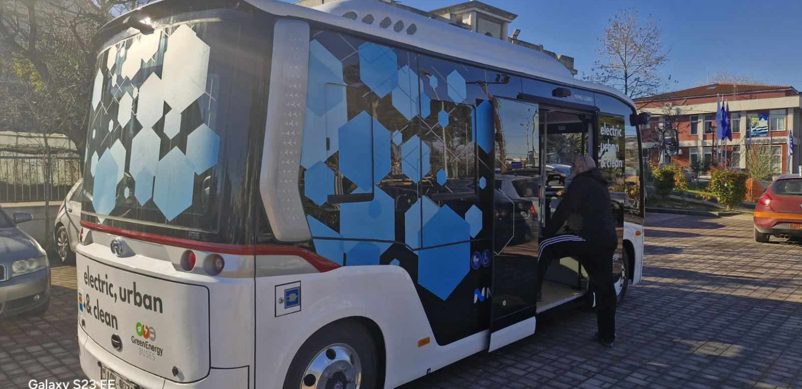 Θεσσαλονίκη: Το πρώτο ηλεκτρικό Mini Bus στο δήμο Θερμαϊκού