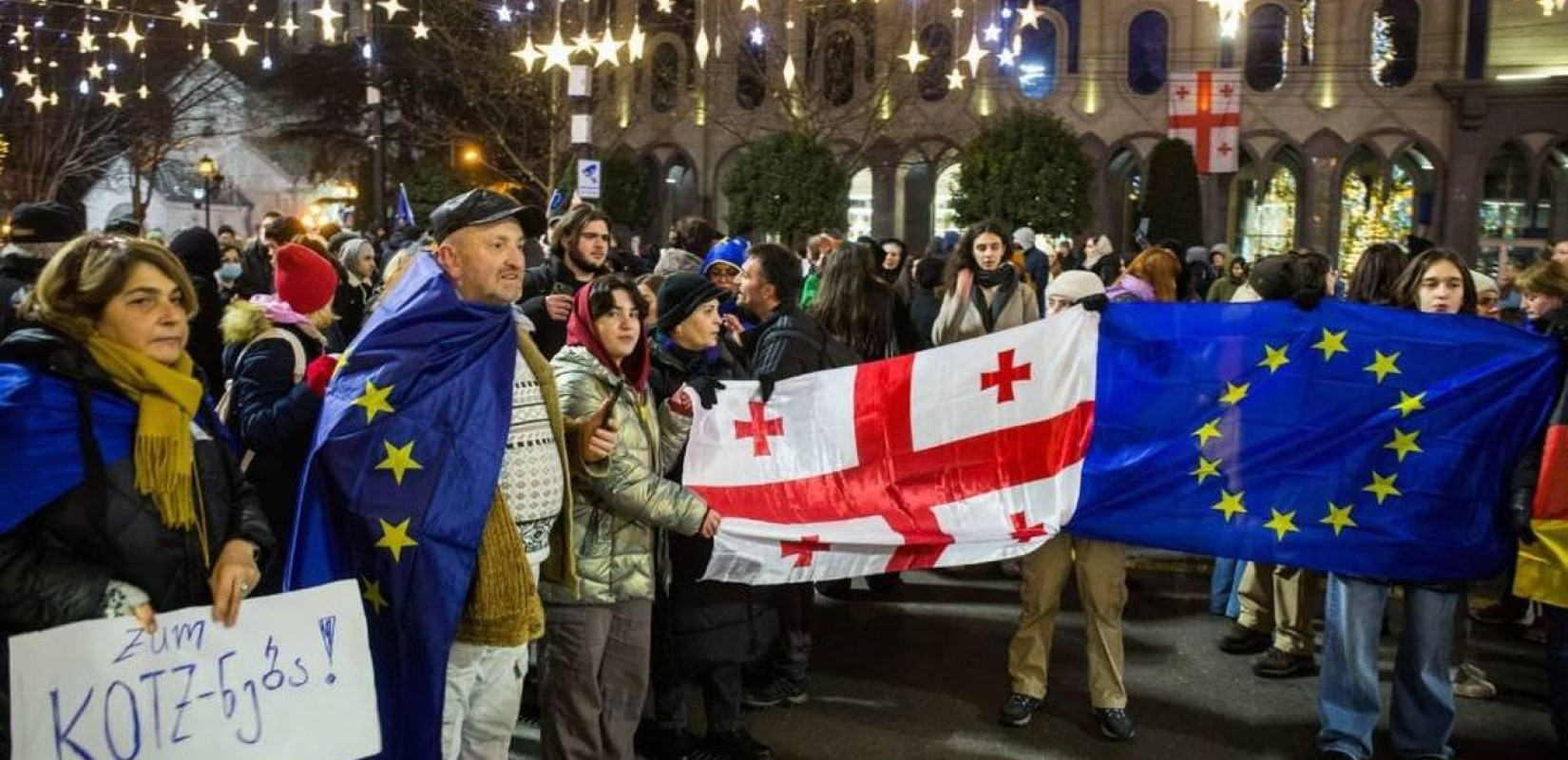 Γεωργία: Ο αμφιλεγόμενος Καβελασβίλι ορκίστηκε πρόεδρος εν μέσω διαδηλώσεων (βίντεο)