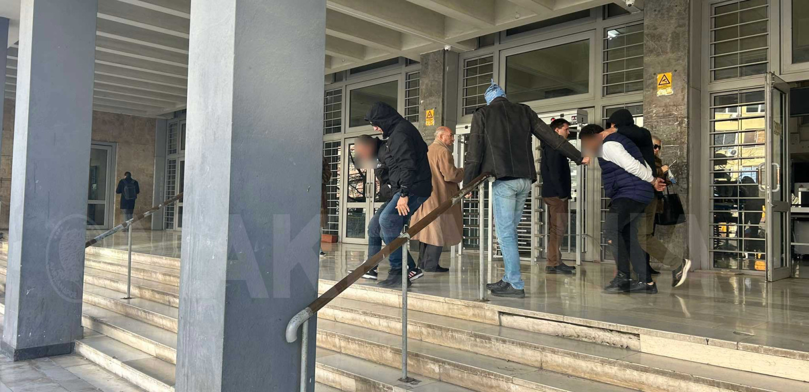 Θεσσαλονίκη: Στον ανακριτή οι 4 συλληφθέντες με τα 45 κιλά κοκαΐνης σε φορτίο με μπανάνες