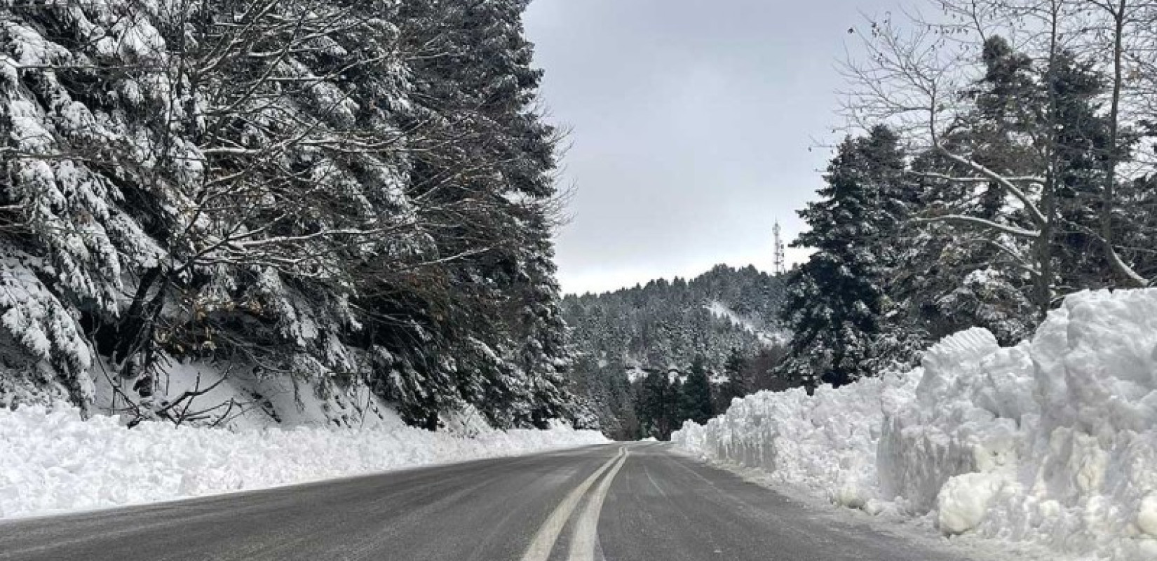 Κακοκαιρία Elena: Συνεχίζεται με χιόνια ως το απόγευμα – Έρχεται νέο κύμα το επόμενο Σαββατοκύριακο