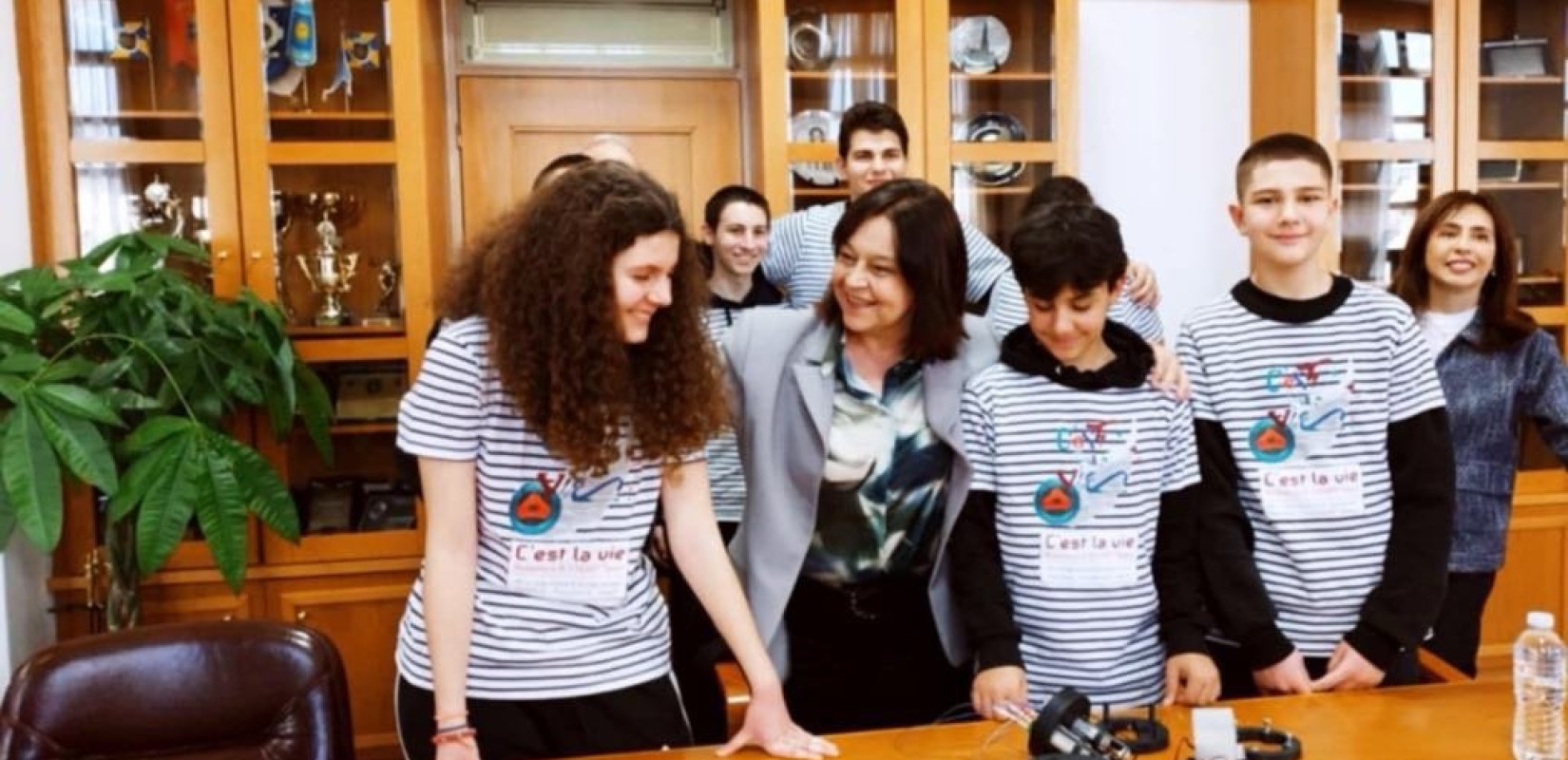 Καλαμαριά: Μαθητές παρουσίασαν στην Χ. Αράπογλου το ρομπότ-υποβρύχιο που κατασκεύασαν