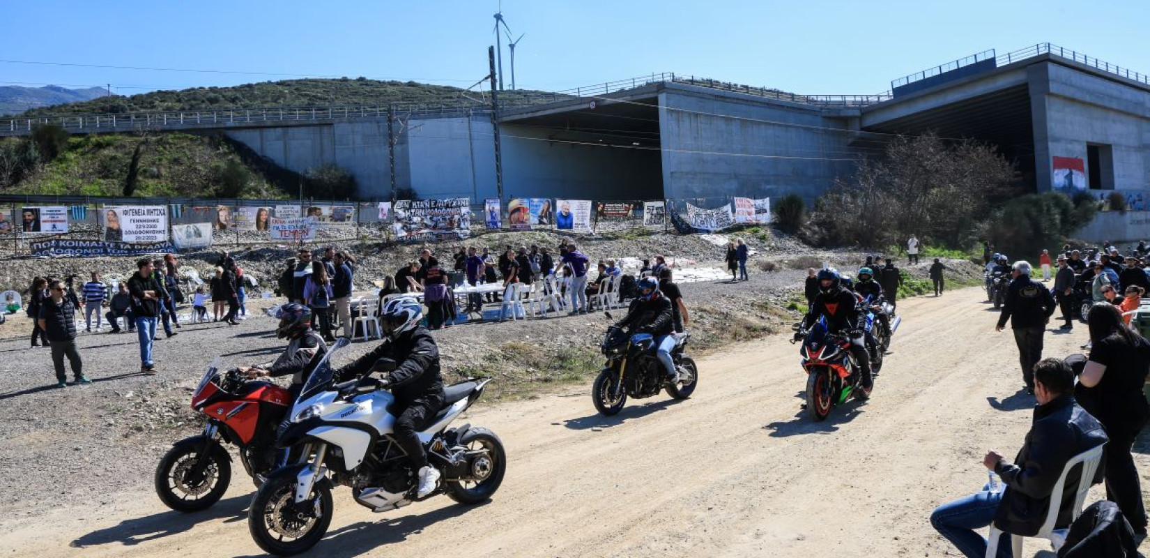 Θεσσαλονίκη: Συμβολική μοτοπορεία από τα Μάλγαρα ως τα Τέμπη για το σιδηροδρομικό δυστύχημα